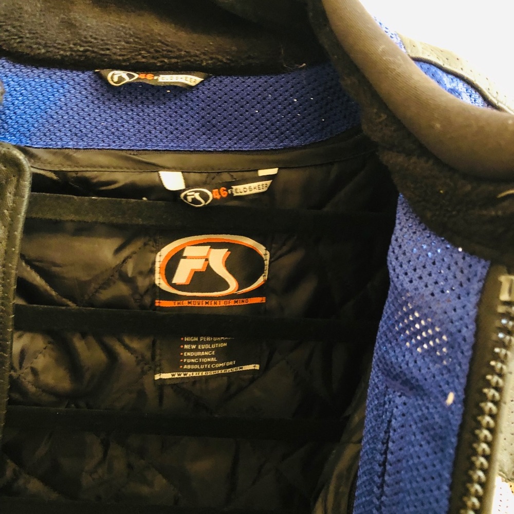Motorcycle jacket - Picture 2 of 4